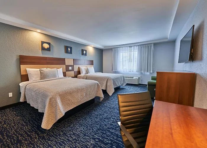 Hyannis Plaza Hotel